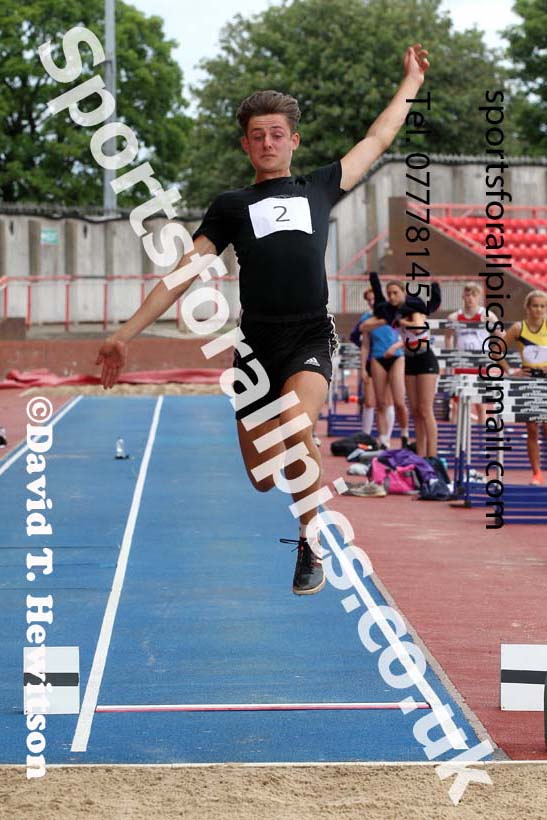Long jump, 2021 Northumberland, Durham and Cleveland Schools. Photo: David T. Hewitson/Sports for All Pics